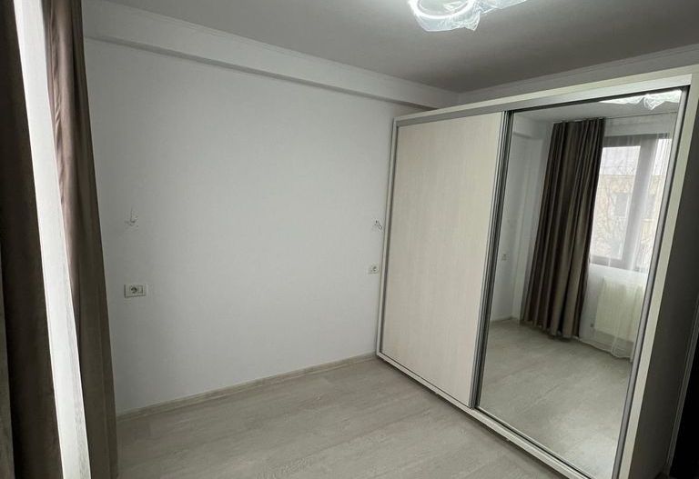 Apartament 3 camere de inchiriat - Poză 12