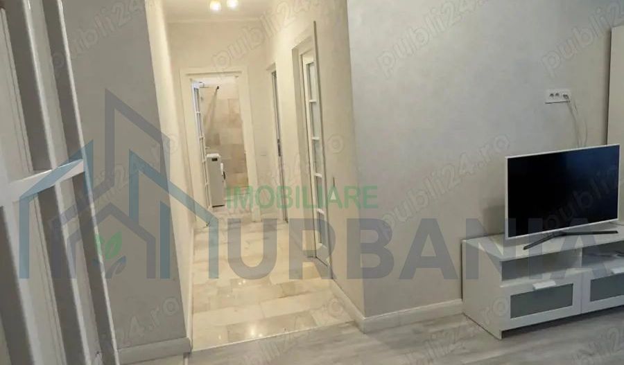 #, 2 cam Royal Town - Poză 3