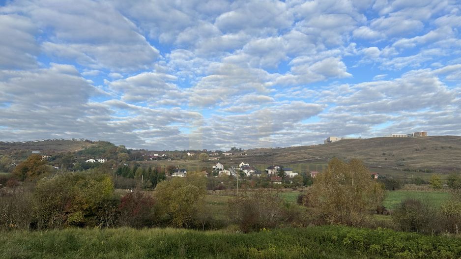 Vanzare teren cu HCL, zona Hub-ului Educational - Poză 1