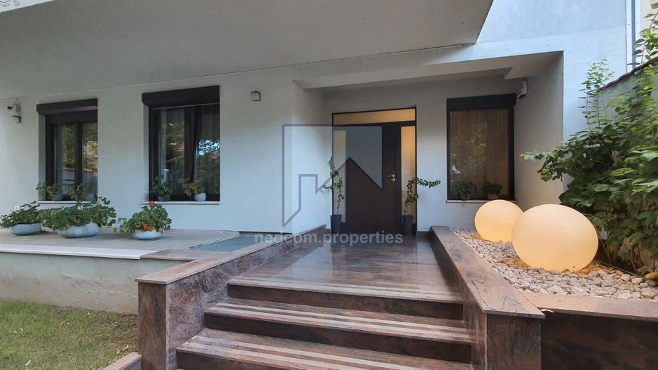 Vanzare Vila de exceptie - Domenii - Poză 3