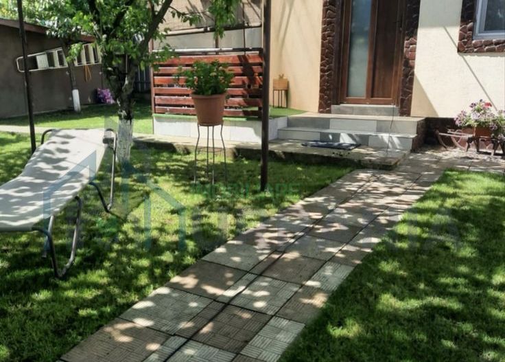 Garsonieră de închiriat într-o casă cu terasă, în Valea Lupului - Poză 1
