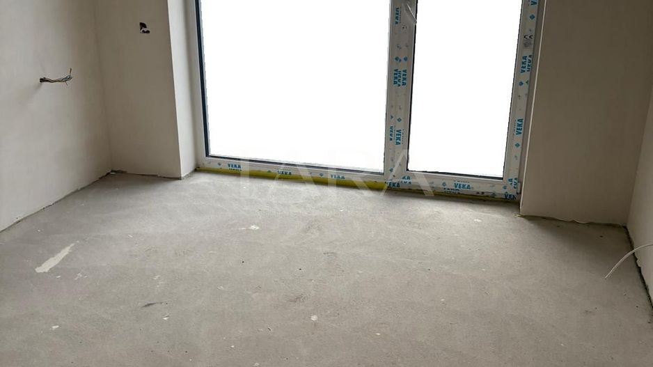 Penthouse 3 camere cu terasă și parcare. - Poză 2