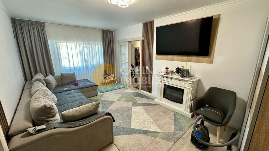 4 CAMERE RENOVAT - ETAJ 3 - BLOC DIN 1990 - ROND ZIMBRU - Poză 1