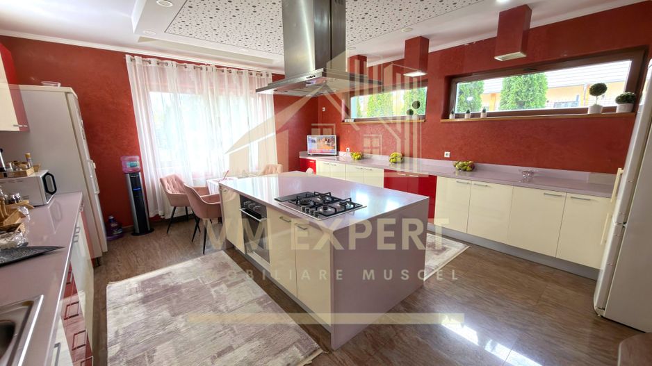 CASĂ 5 CAMERE TEREN 1600 MP CAMPULUNG - Poză 20