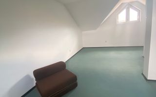 Casa de vânzare/închiriere zona Lunei - Poză 18