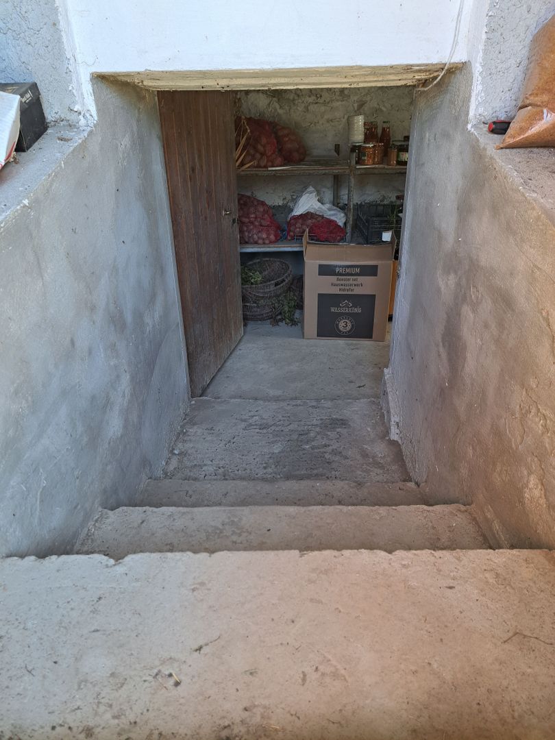Două case de vanzare cu teren 1553 mp Reci - Poză 15