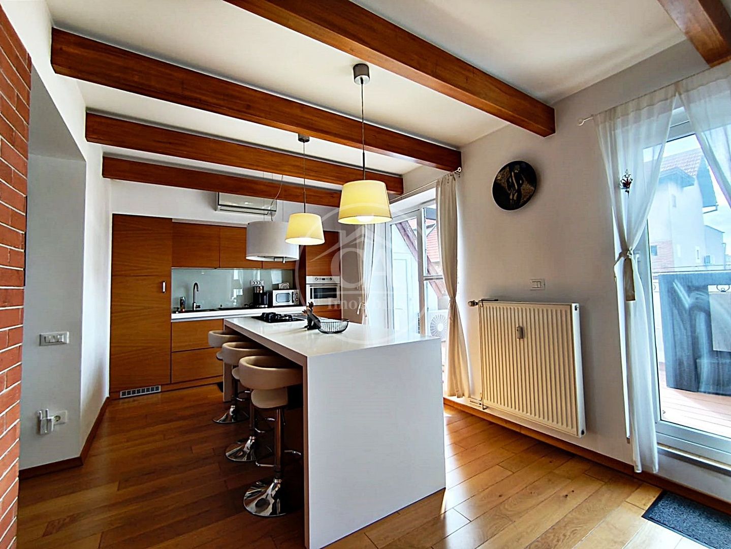 Apartament de vanzare cu 4 camere si terasa, Ultracentral, Oradea - Poză 12