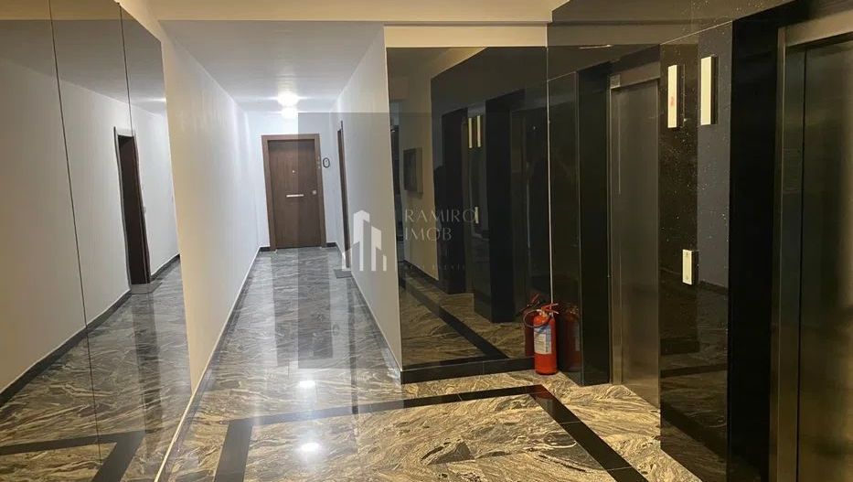 Apartament  3 camere decomandat 91 mp/Mamaia Nord/ Vedere la mare - Poză 6