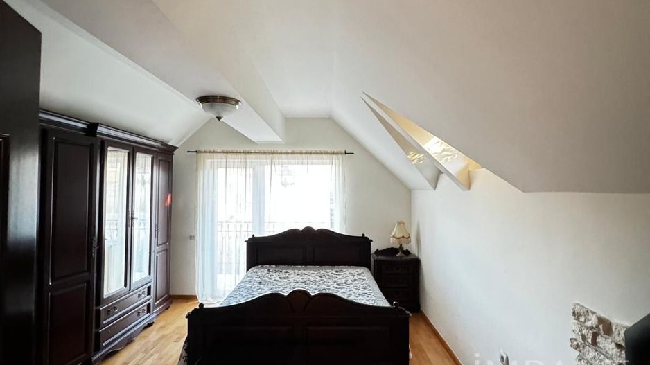 Casa individuala cu 5 camere si gradina in Colonia Sopor - Poză 7