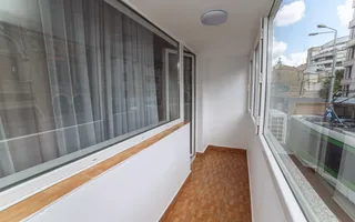 Apartament 4 camere renovat, central, ideal rezidențial sau activitate business - Poză 24