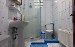 Casă de vânzare în Pucioasa! - Poză 15