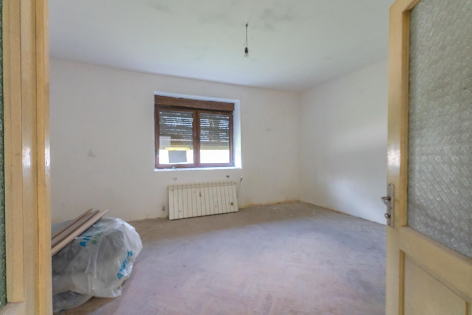 Casa in Purcareni, strada Principala - Poză 9