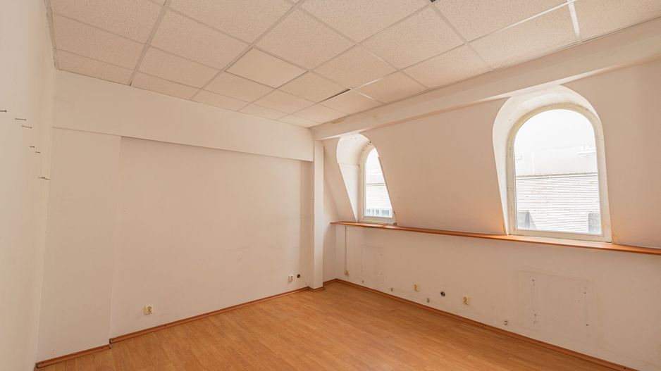 Spațiu de inchiriat, pretabil birou, sali de dans/yoga, studio, 130mp - Poză 13