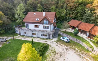 Domeniu în satul Căprioara - Poză 24