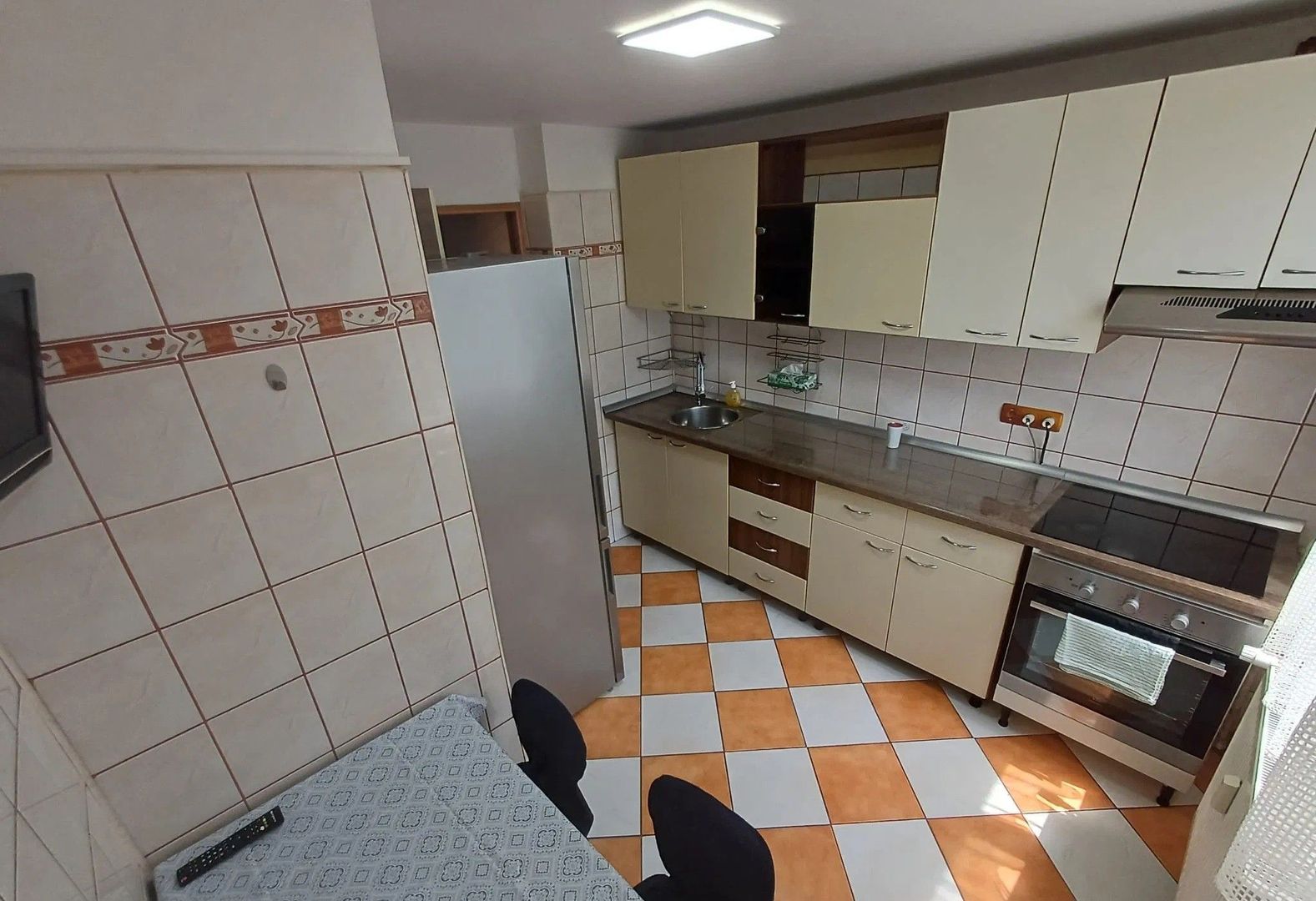Apartament 3 camere Berceni-loc parcare-boxa subsol - Poză 8