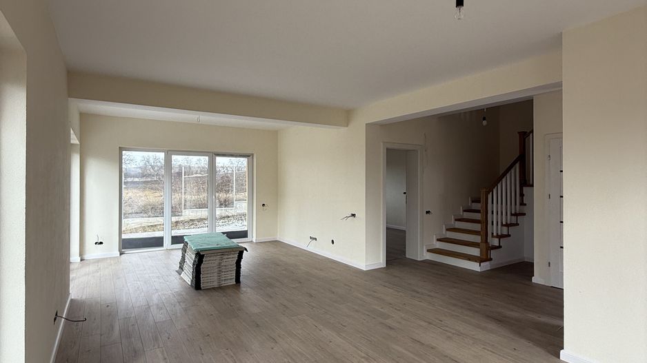 Casă de vânzare în Viile Sibiului – Confort și calitate premium! - Poză 12