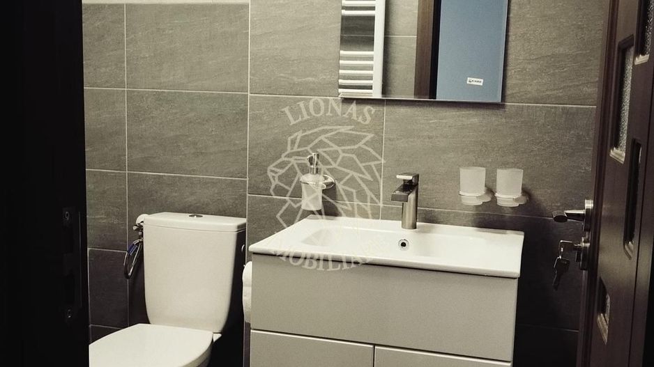 Apartament 4 camere-2 balcoane-etaj 3-renovat complet-Zona A. Muresanu - Poză 8