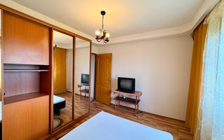 Apartament 2 camere decomandat cu balcon și pivniță în Vasile Aaron - Poză 8