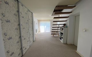 PRET REDUS!!! Vila de lux, P+E+M, piscina, 7 minute de centru Bistritei - Poză 11