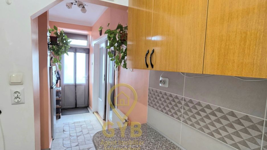 De vânzare apartament în clădire istorică * Ultracentral * Piața Gojdu - Poză 13
