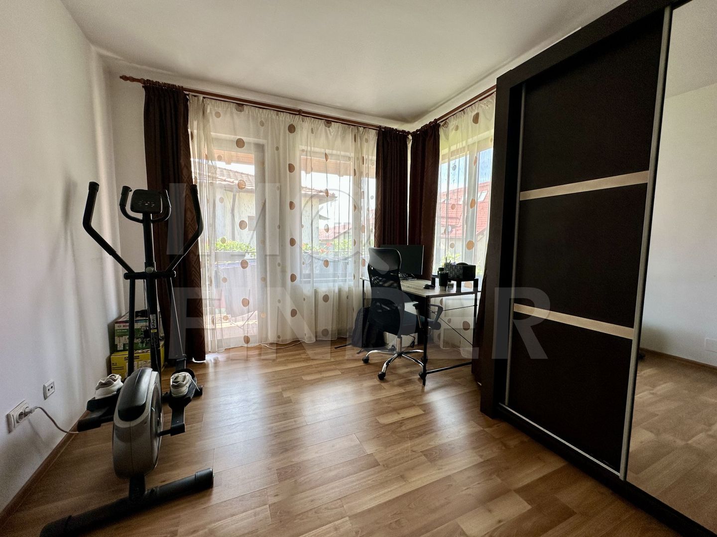 Casă spațioasă complet mobilată – Florești - Poză 17