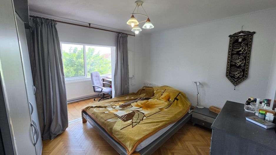 Vand apartament cu 4 camere aproape de centru - Poză 11