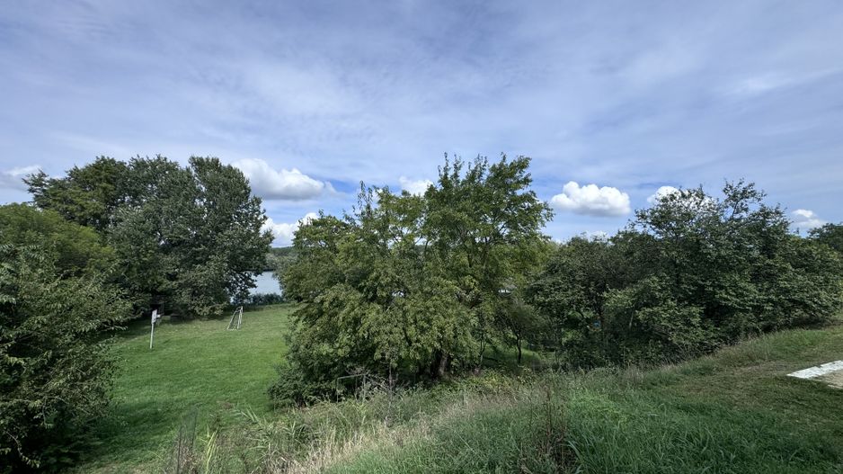 Hotel 20 camere Delta Dunarii 50 m deschidere teren 6000 mp acces auto - Poză 28