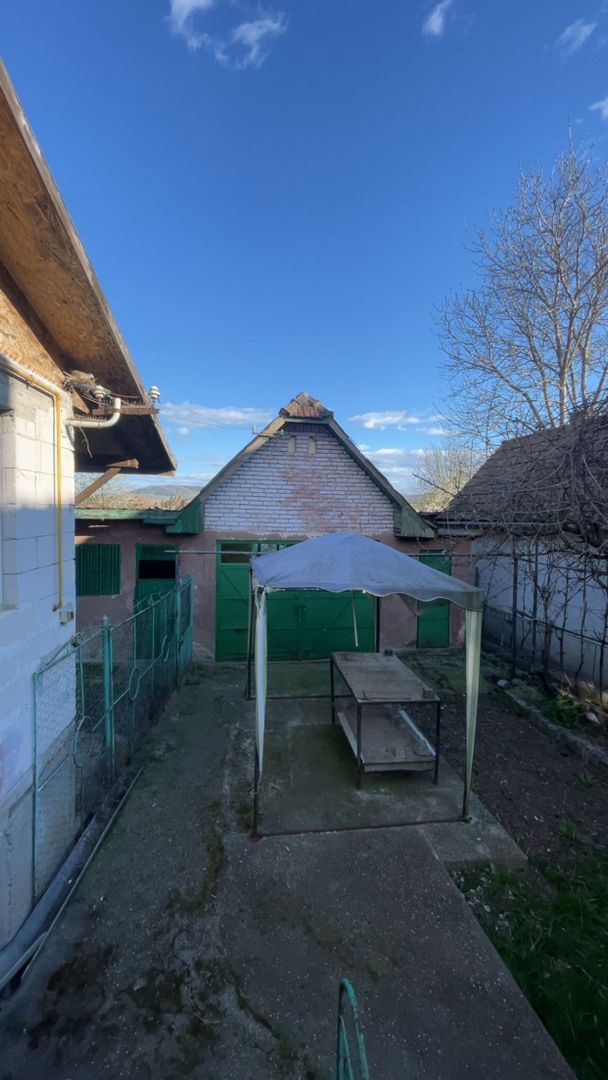 Casă de vanzare in unirea - Poză 13