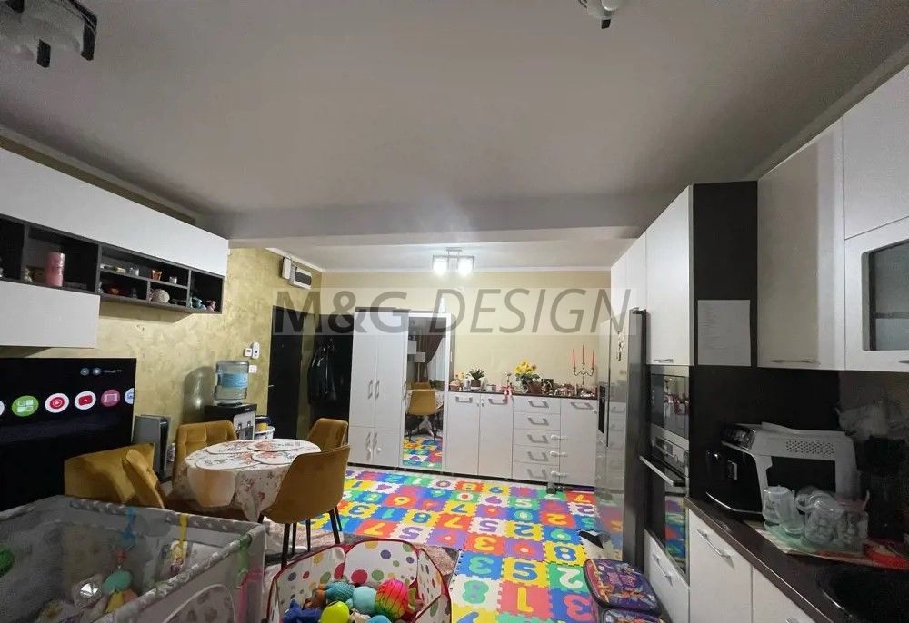 Apartament 3 camere Dumbravita etaj 1 - Poză 2