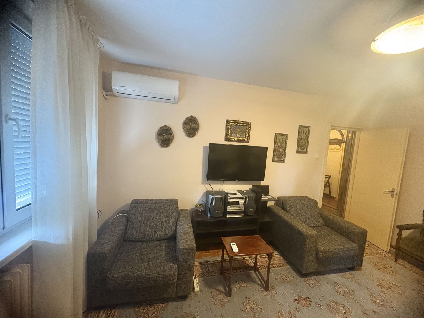 Apartament de închiriat central - Poză 2