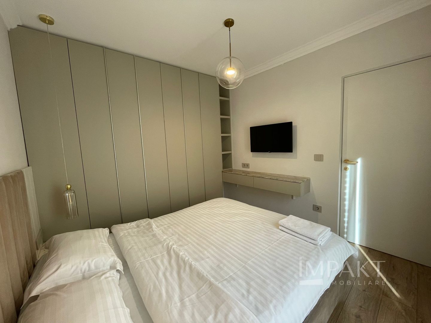 Apartament superb de locuit sau investitie in zona centrala cu 3 camere! - Poză 4