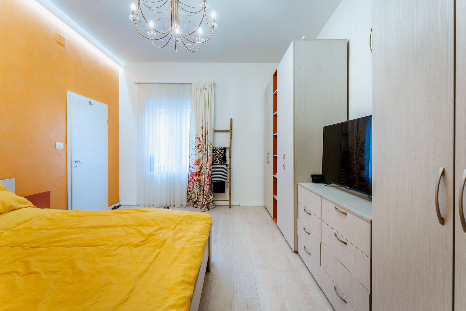 Apartament ultracentral modern la cheie - Poză 14