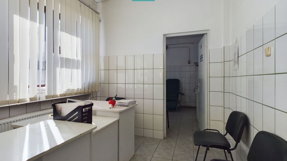 Spațiu medical generos situat ultracentral - Poză 14