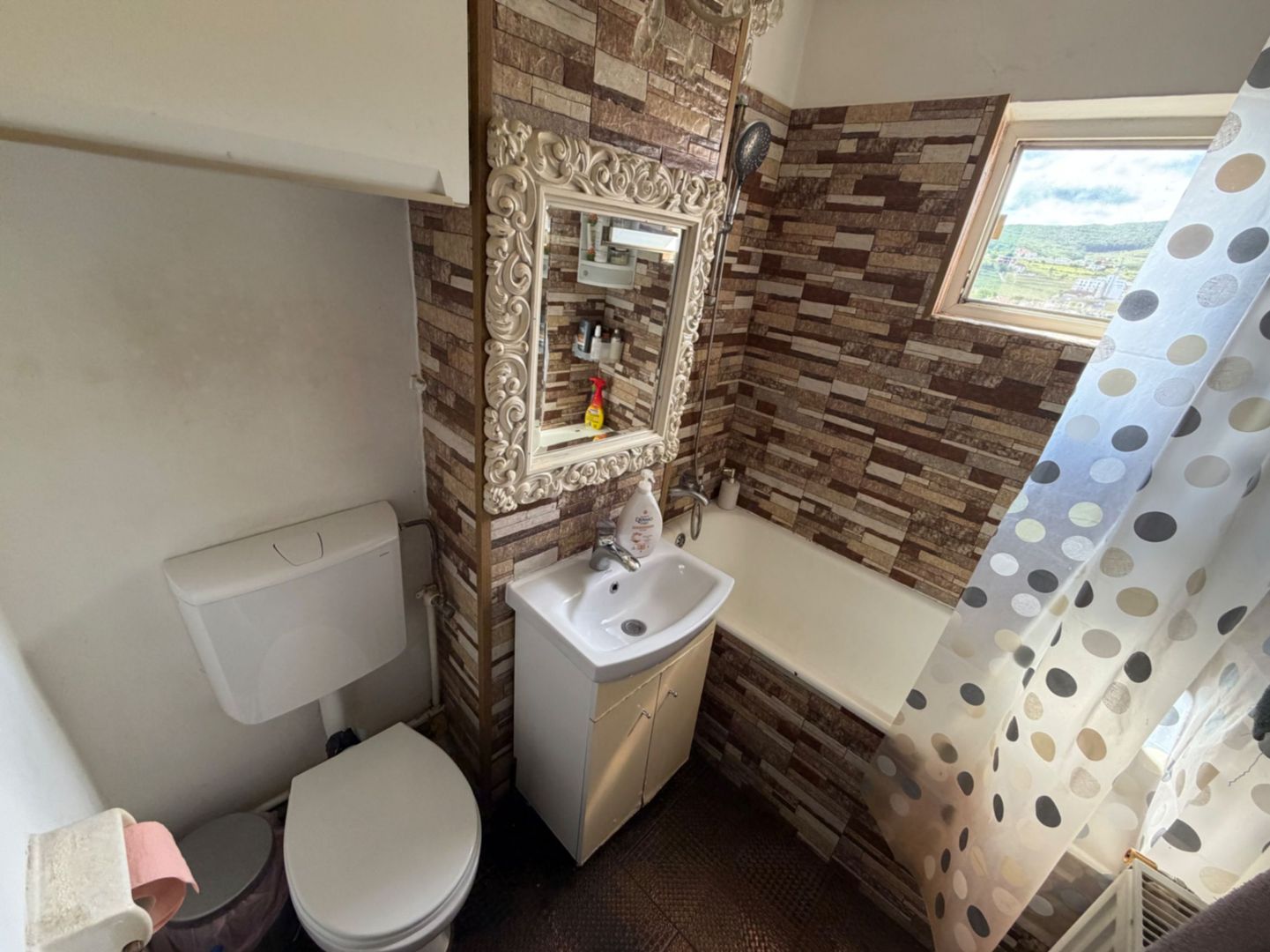 Apartament 3 camere, decomandat  - zona Cetate - Poză 7