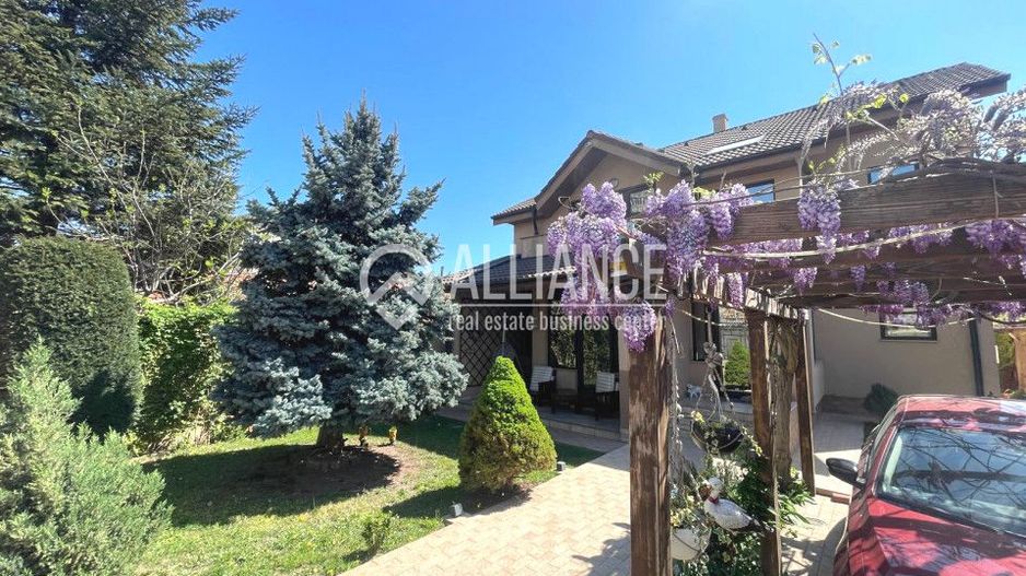 COICIU (Cod 01) Armonie și Eleganță pentru Două Generații! - Poză 49