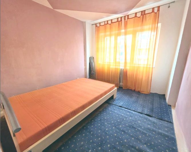 Apartament 2 camere decomandat et.2 Cetate zona Mercur - Poză 3