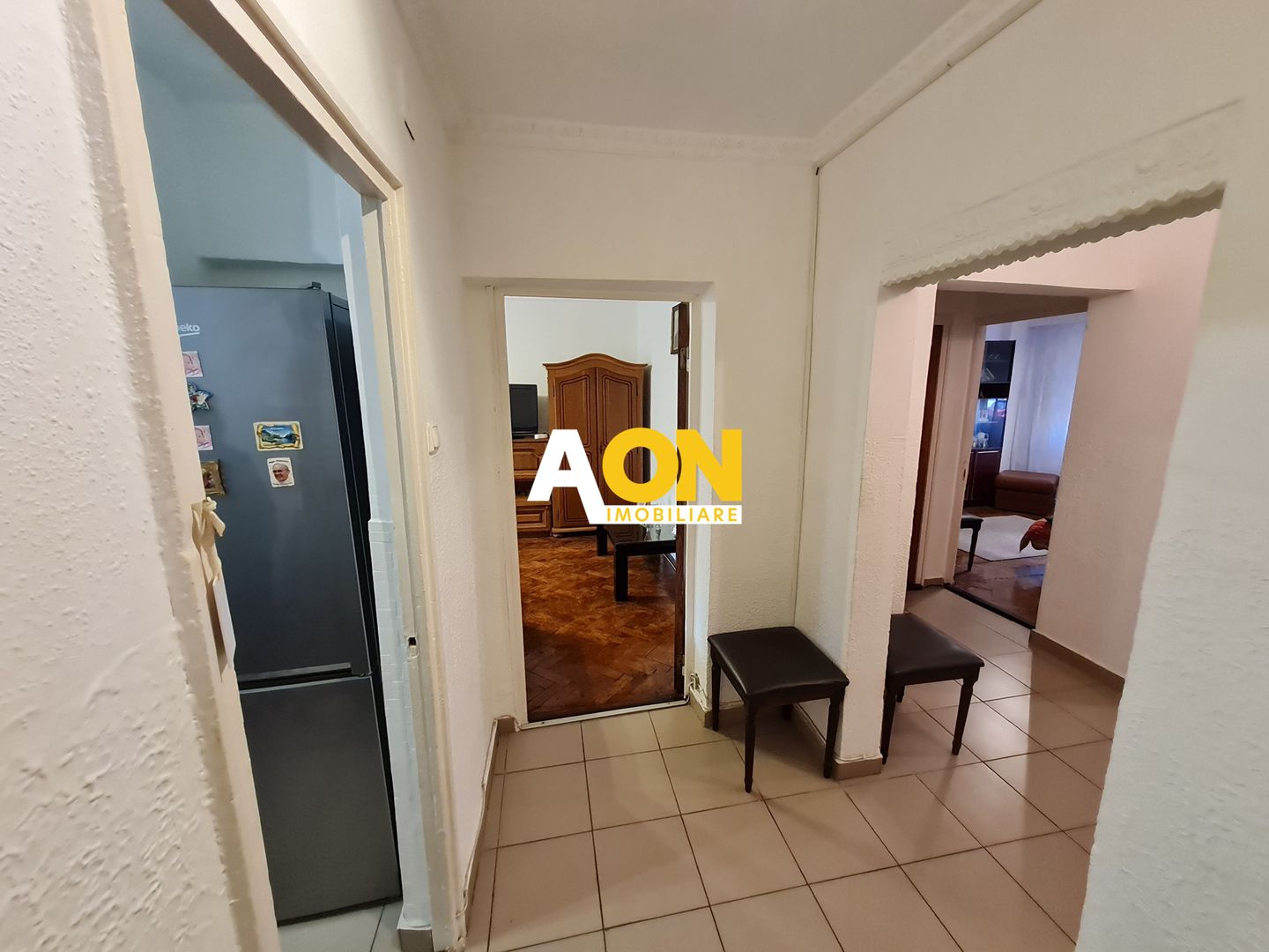 Apartament 3 Camere, decomandat, 2 Bai, 69 mp, Zona Liceului Sportiv - Poză 3