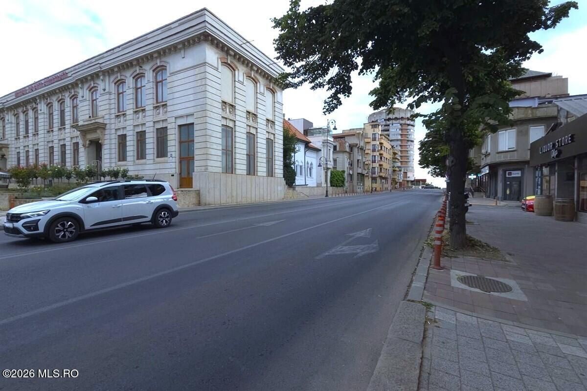Centru - Bd Tomis 76, apartament cu 2 camere plus garsoniera separata! - Poză 40