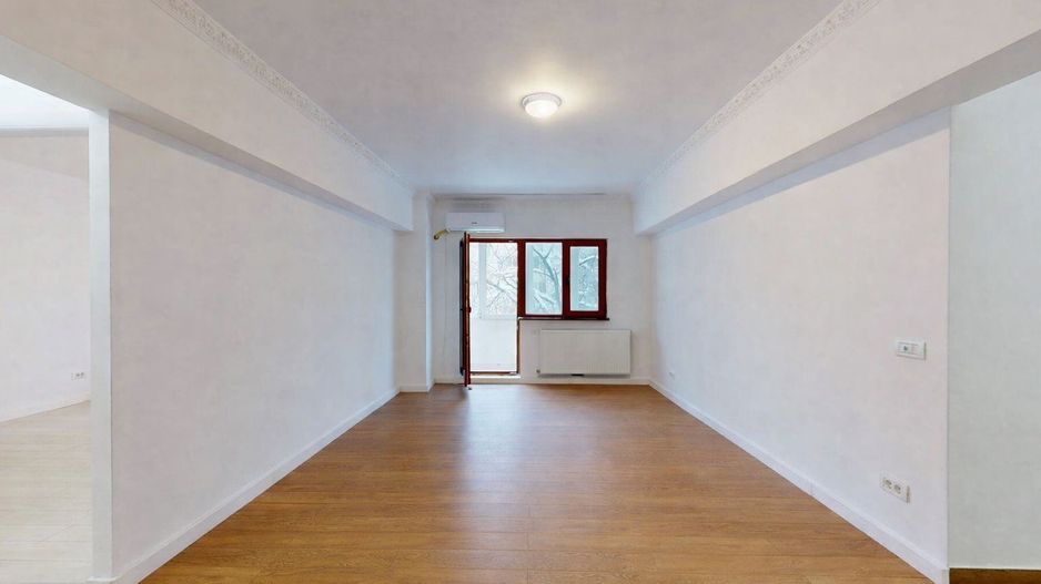 LACUL TEI - Circa 7 | 3 Camere Renovat | 1/8 | 73mp | 1983 - Poză 3