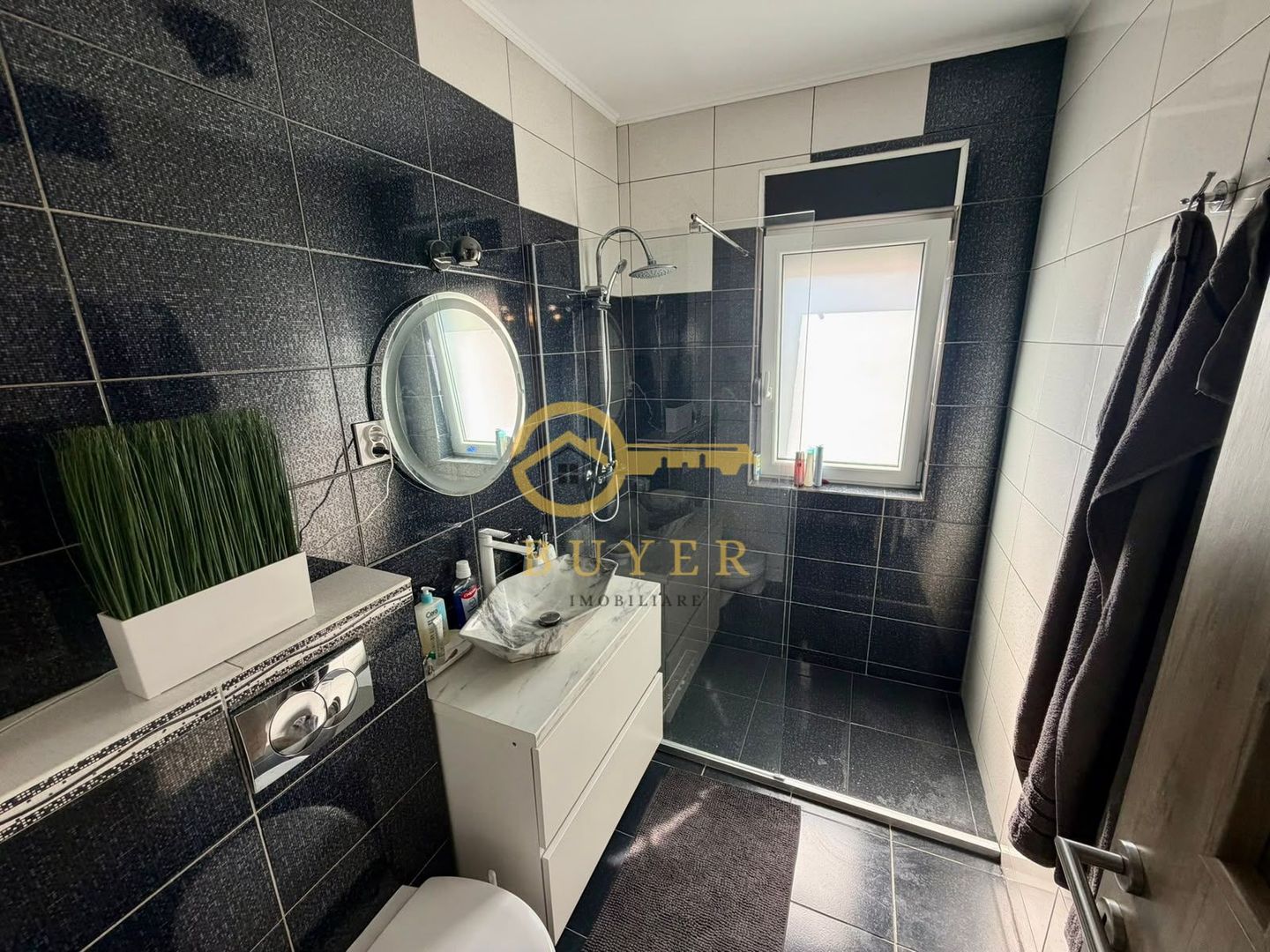 Apartament cu 2 cam, complet mobilat si utilat- Balcon si camara - Poză 4