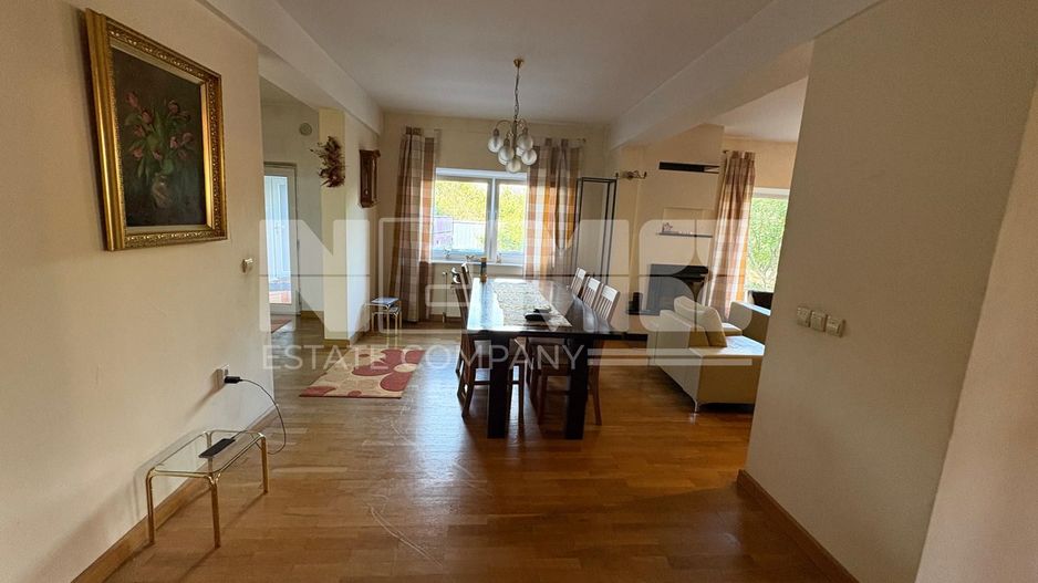 CASĂ TIP DUPLEX | ÎNTR-O ZONĂ LINIȘTITĂ | 6 CAMERE | RĂDĂUȚI - Poză 9