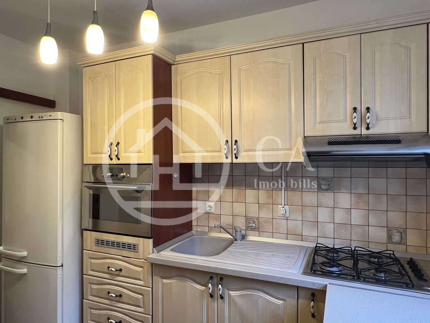 Apartament cu 3 camere de inchiriat in zona Central, Oradea - Poză 9