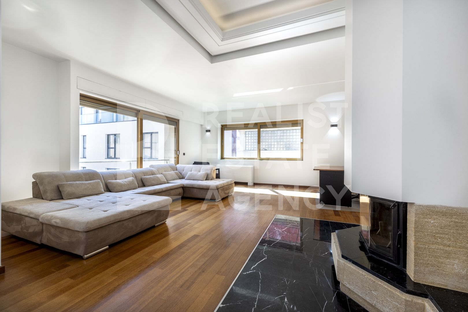 Penthouse, Jean Monnet Residence - Poză 4