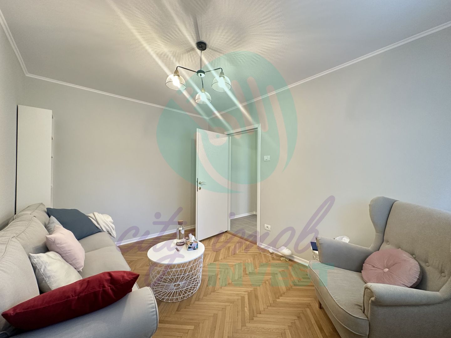 ACASA - unde infloresc teii - Poză 2