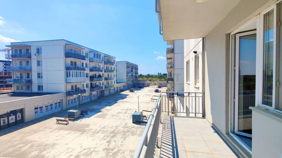 Decomandat, doua bai, loc de parcare in subteran, disponibil imediat - Poză 19