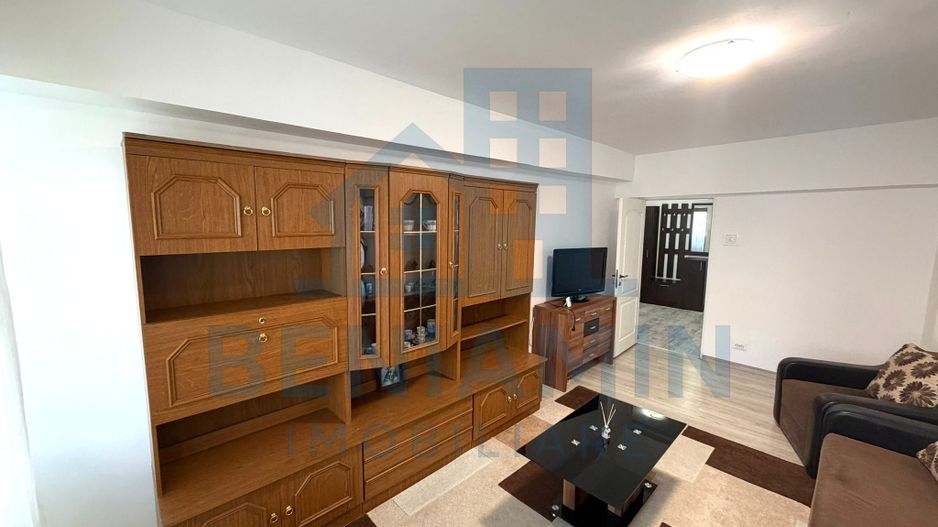 Apartament cu 2 camere decomandat Calea Bucuresti - Patria - Poză 2