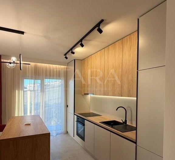 Vând apartament 2 camere mobilat, utilat - Poză 8