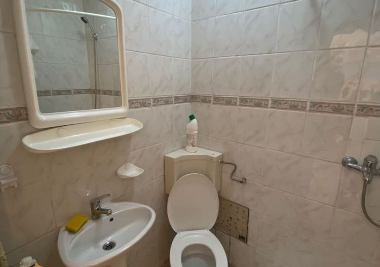 Vand 3camere mare stradal din Blvdul Decebal Bucuresti - Poză 6