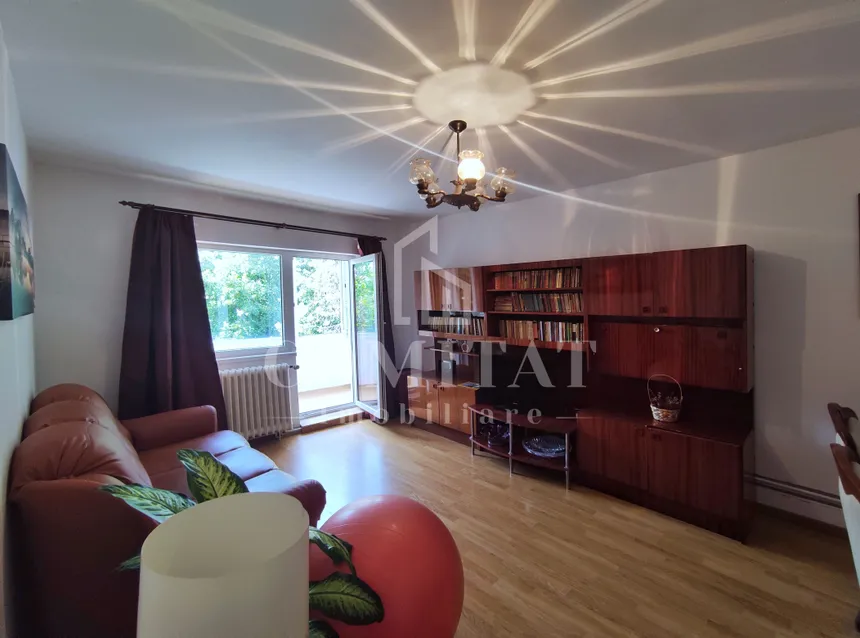 Apartament cu 4 camere decomandate | Zona Cipariu — fotografia 1