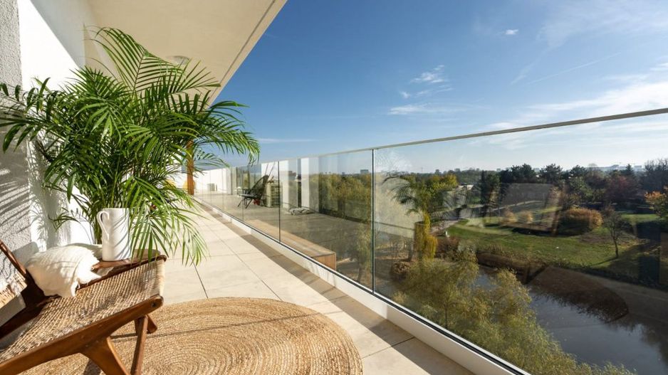 Închiriere apartament 2 camere 75mp | Vedere lac | Utilități incluse - Poză 1